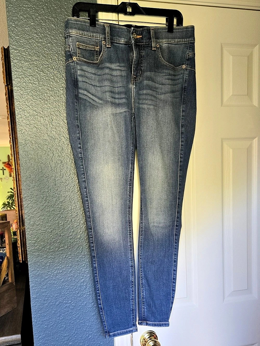 Torrid Feel the Fit Bombshell Skinny Jeans Excellent Condition